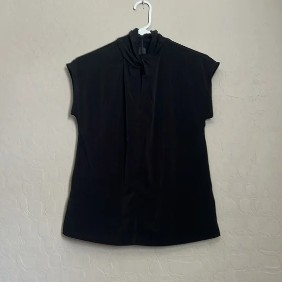 Michael Kors Women's Twisted Neck Sleeveless Top Black - Picture 3 of 7